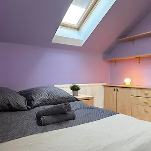  Kwatera prywatna Purple - Charming Place, 15 Minutes To Old Town & 5 Minutes To Seaside